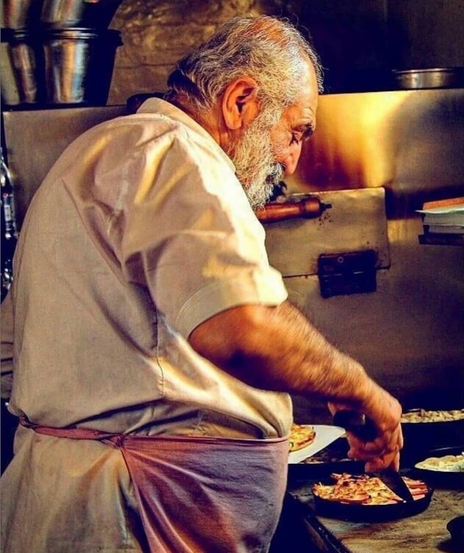 اولین پیتزا فروشی تهران ، پیتزا داوود